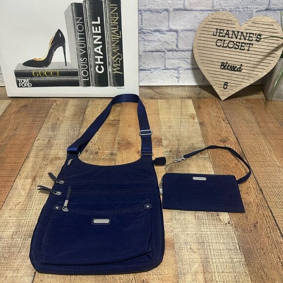 Baggallini Around Town Bag crossbody navy blue - Picture 1 of 12